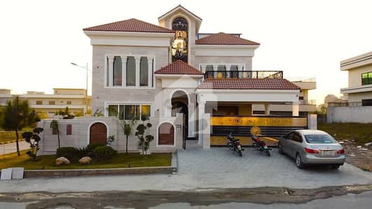 1 Kanal Brand New Designer Luxury House Corner For Sale B 17 Islamabad