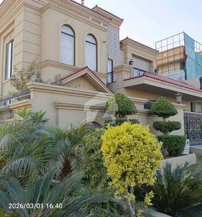 1kanal Main Double Road Corner Luxury House For Sale Multi Garden B 17 Islamabad