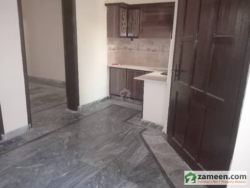 Upper Portion for rent in Ghauri Town