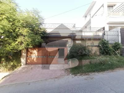 Ideal Prime Location House For Sale In Gulshan Abad