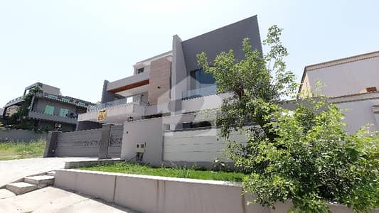 1 KANAL DOUBLE STOREY LATEST DESIGN HOUSE FOR SALE IN ( CECHS )