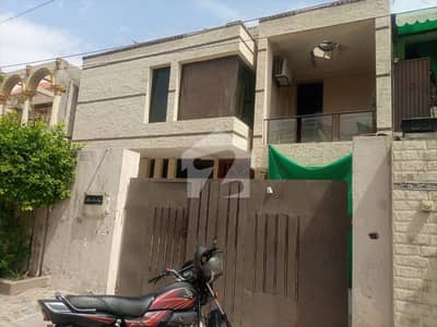 جوہر ٹاؤن فیز 1 جوہر ٹاؤن,لاہور میں 4 کمروں کا 12 مرلہ مکان 1.9 لاکھ میں کرایہ پر دستیاب ہے۔