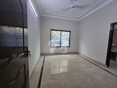 10 Marla House Available For Sale