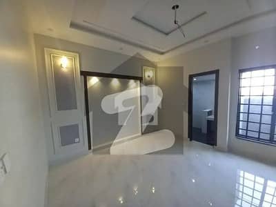 10 Marla House Available For Rent In Sector E Bahria Town Lahore