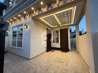 5 Marla Brand New Super Luxury Ultra Modern Designer House For Rent In DHA Rahbar