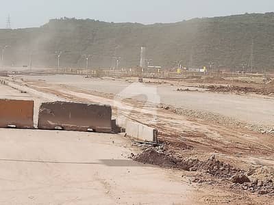 مارگلہ انکلیو مارگلہ ایونیو,اسلام آباد میں 1 کنال رہائشی پلاٹ 4.62 کروڑ میں برائے فروخت۔