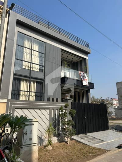 5 Marla Luxury House For Sale In Park View City, Lahore