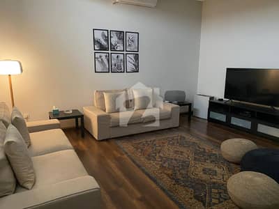ڈی ایچ اے فیز 8 ڈی ایچ اے ڈیفینس,کراچی میں 6 کمروں کا 1 کنال مکان 6.5 لاکھ میں کرایہ پر دستیاب ہے۔