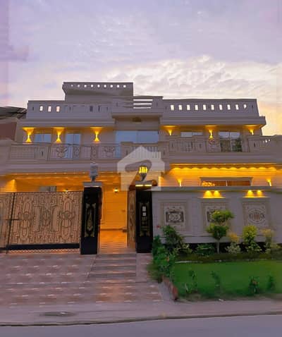 1 Kanal, A+ Quality, Luxury Spanish House At Lahore Prime Location.