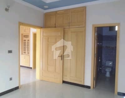 Centrally Located House Available In I-8/2 For rent Centrally Located House Available In I-8/2 For rent