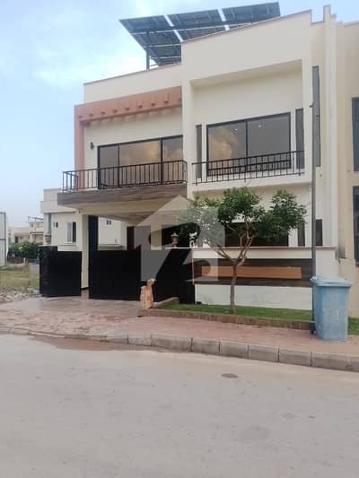House For Sale 8 Marla Sector N, Bahria Enclave