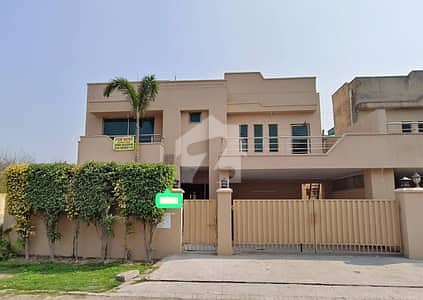 عسکری 10 راولپنڈی میں 3 کمروں کا 10 مرلہ مکان 5.95 کروڑ میں برائے فروخت۔ عسکری 10 راولپنڈی میں 3 کمروں کا 10 مرلہ مکان 5.95 کروڑ میں برائے فروخت۔