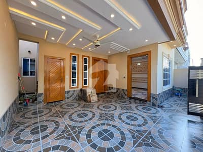 7 MARLA DESIGNER HOUSE FOR SALE