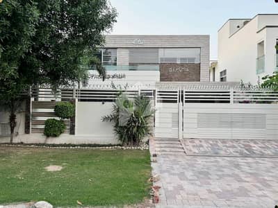 1 KANAL ELEGANT AND FULLY MAINTAINED SUPER HOT LOCATED BUNGALOW IS AVAILABLE IN THE BEST BLOCK OF DHA LAHORE.
