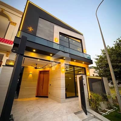 * 5 Marla Dream House With Premium Finishing For Sale in DHA 9 Town * 5 Marla Dream House With Premium Finishing For Sale in DHA 9 Town