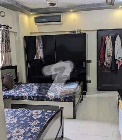 Prime Location 2100 Square Feet Flat In PECHS Block 2 For sale At Good Location