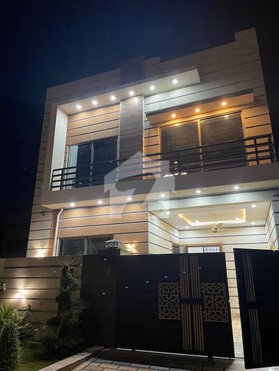 5 Marla Fully Furnished On Main Road For Sale