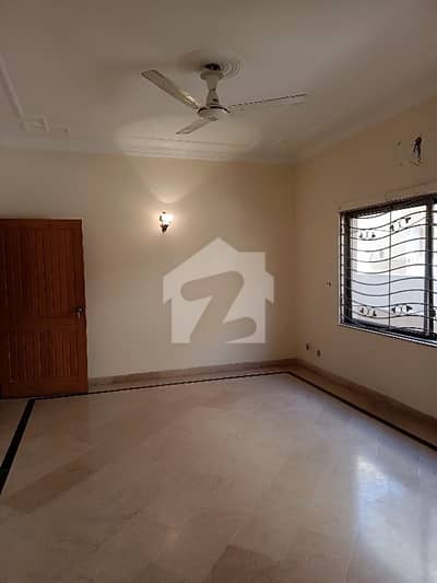 E-11 Mind Blowing Location What A Beautiful Ground Portion For Rent