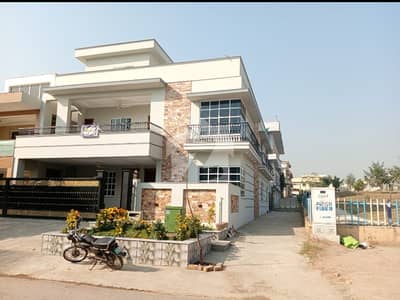 Luxury 4080 Corner &Amp; Park-Facing House For Sale G-13/4 (Prime Location, 70-Ft Road, Sun-Facing)