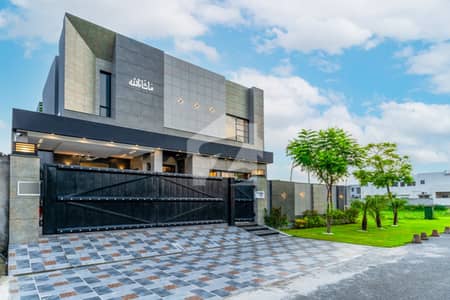 10 Marla Luxury Designe Bungalow At The Ideal Location Of Phase 7 Near To Park