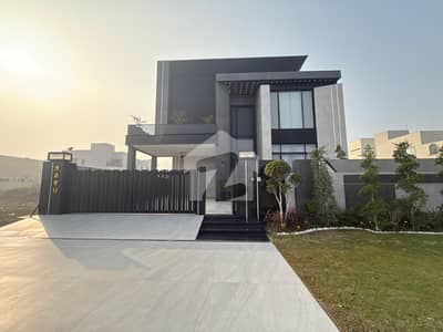 1 KANAL BRAND NEW MODERN HOUSE AVAILABLE FOR SALE IN CLOSE TO IEP ENGINEERING TOWN