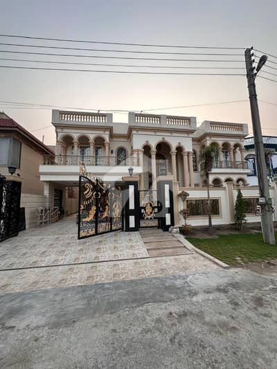 Highly-Desirable Prime Location 1 kanal location of dha rahber 11