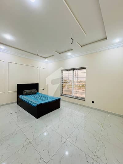 Dha MULTAN SECTOR V 8marla house available for sale