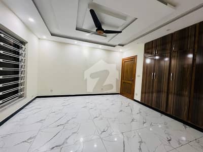 12 Marla Park Face House In Phase 7 For Sale