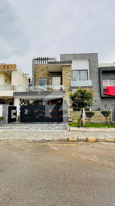 10 Marla Designer House For Sale