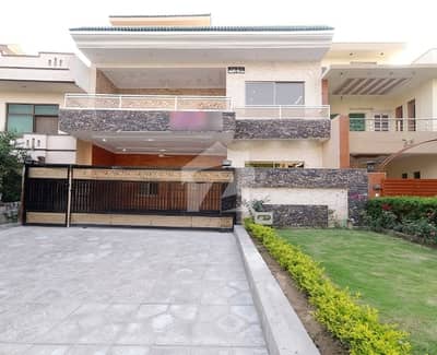 Get Your Dream House In G-13/1 Islamabad