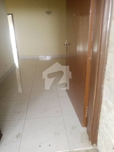 ایف ۔ 8/3 ایف ۔ 8,اسلام آباد میں 4 کمروں کا 2 کنال مکان 5.0 لاکھ میں کرایہ پر دستیاب ہے۔