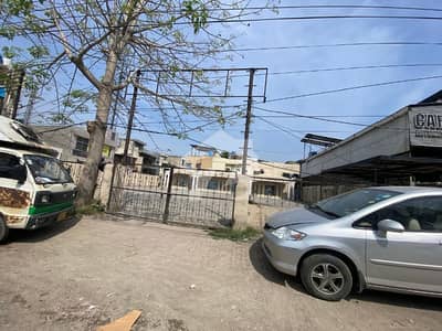 جوہر ٹاؤن فیز 2 - بلاک ایم جوہر ٹاؤن فیز 2,جوہر ٹاؤن,لاہور میں 2 کنال کمرشل پلاٹ 32.0 کروڑ میں برائے فروخت۔
