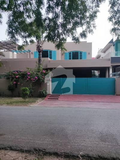 SYED BROTHERS PROUDLY OFFERS: 1-Kanal Elegant And Fully Maintained Old Bungalow Facing Park Is Available In The Best Block Of DHA Lahore. SYED BROTHERS PROUDLY OFFERS: 1-Kanal Elegant And Fully Maintained Old Bungalow Facing Park Is Available In The Best Block Of DHA Lahore.
