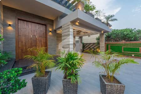 SYED BROTHERS PROUDLY OFFERS: 2-Kanal Elegant And Fully Maintained Bungalow Is Available In The Best Block Of DHA Lahore.