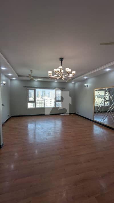 4 Bed DD Luxury Apartment Available For Rent At Clifton Block 7 Near Teen Talwar