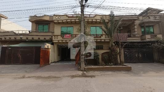 Prime Location House Available For sale In Airport Housing Society - Sector 4