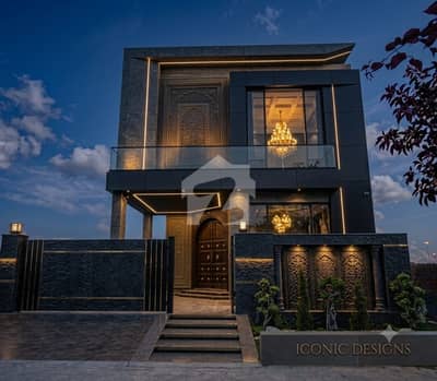 Prime Location 5 Marla Spacious House with very good location Is Available In DHA 9 Town -