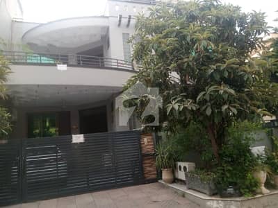 I-8 Beautiful Upper Portion For Rent I-8 Beautiful Upper Portion For Rent