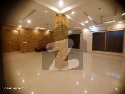 One Kanal Open Basement For Rent One Kanal Open Basement For Rent