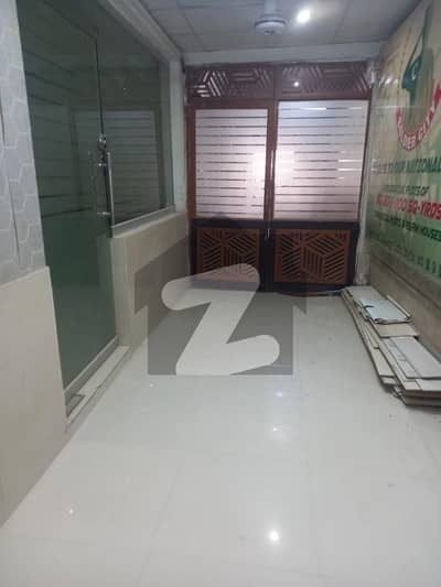400 Square Feet Spacious Office Is Available In Gulshan-e-Iqbal - Block 13/C For rent