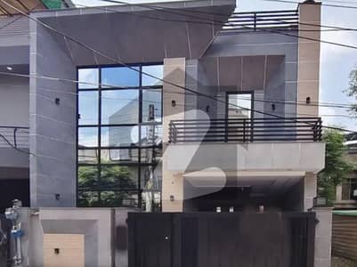 5 Marla Brand New Luxury Ultra Modern Style Super Hot Location All Original Picture attached With Direct Owner Available For Sale in Johar Town Phase 2.