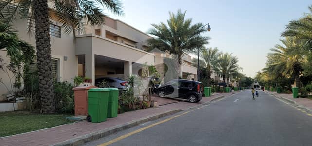 Quaid Villas 200sq yd Close to Entrance of BTK 3Bed One Unit Villas FOR SALE Quaid Villas 200sq yd Close to Entrance of BTK 3Bed One Unit Villas FOR SALE