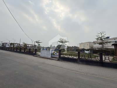 4 Marla Facing Park Plot For Sale Central Park B block All dues Paid B-381/21