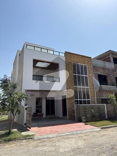 Luxurious 7 Marla House For Sale In F Block Gulberg Greens | 5 Bedrooms | Servant Quarter | Prime Location
