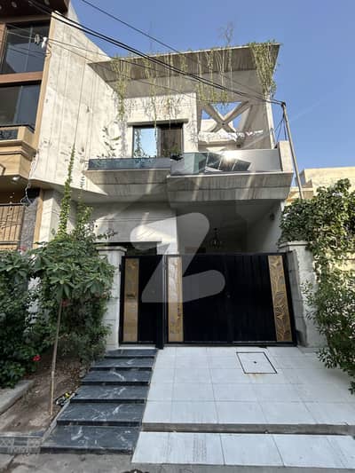 NAWAB TOWN FULL HOUSE 4MARLA FOR SALE NEAR RAIWAND RODE