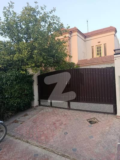پیراگون سٹی - امپیریل بلاک پیراگون سٹی,لاہور میں 4 کمروں کا 10 مرلہ مکان 4.55 کروڑ میں برائے فروخت۔ پیراگون سٹی - امپیریل بلاک پیراگون سٹی,لاہور میں 4 کمروں کا 10 مرلہ مکان 4.55 کروڑ میں برائے فروخت۔