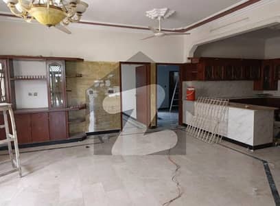 400 Square Yard Ground Floor Portion For Rent Separate Entrance Ideal For Silent Commercial Gulistan-E-Johar