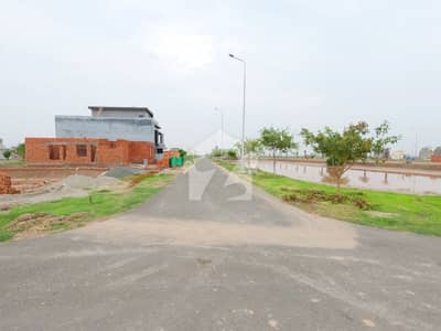5 Marla Best Location Plot In Overseas Block Available For Sale