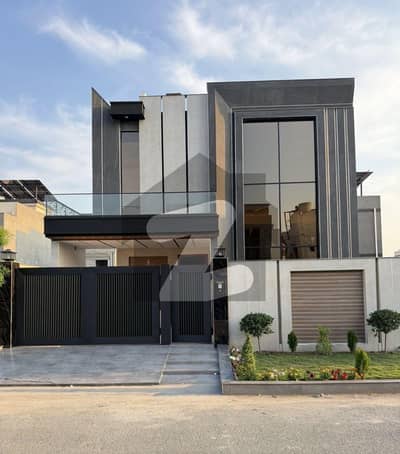 10 Marla Modern Quality Construction House Available For Sale .