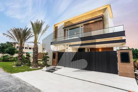 Luxury Living 10 Marla Beautiful House for Sale in DHA Phase 5 Lahore